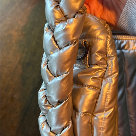 THINK ROYLN the “Kelsie” bag in silver! - Picture 4 of 8